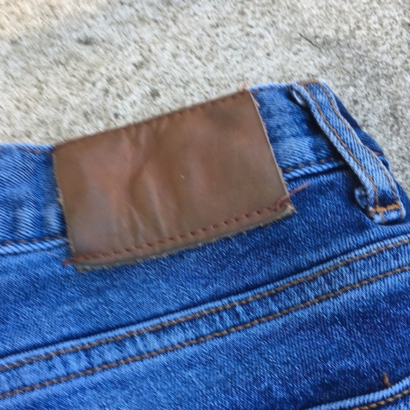 EUC H&M slim fit denim Bermuda shorts - Picture 3 of 12